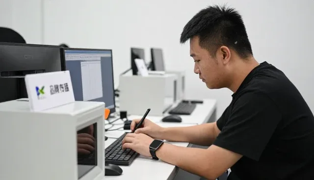 新媒体运营代运营广告设计制作：选、用、管三步走